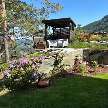 Modern Summer Idyll In Fusa Σπίτι διακοπών